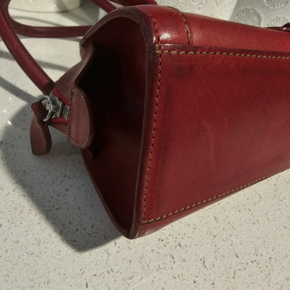 Dooney and Bourke Red Handbag Purse - Picture 9 of 10